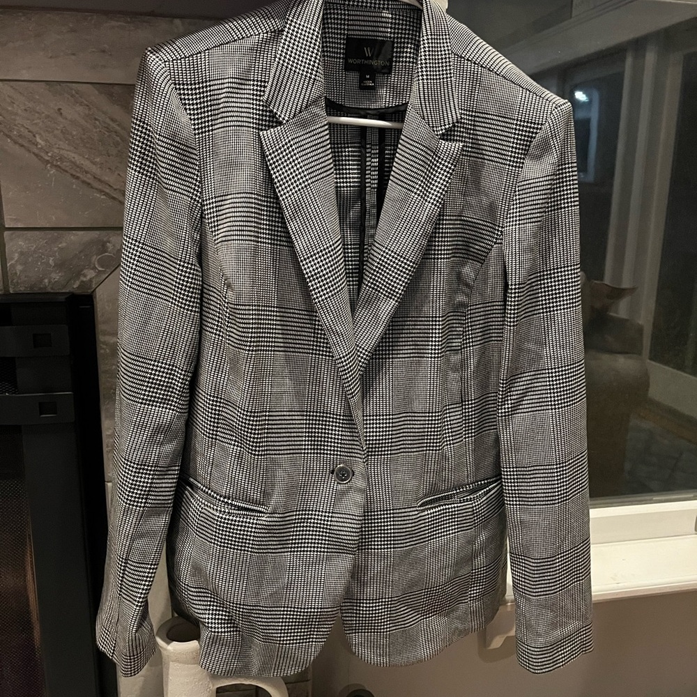 Worthington Black and White Plaid Blazer